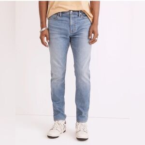 Madewell Slim Jeans in Beckman Wash: COOLMAX Denim Edition Size 33X32